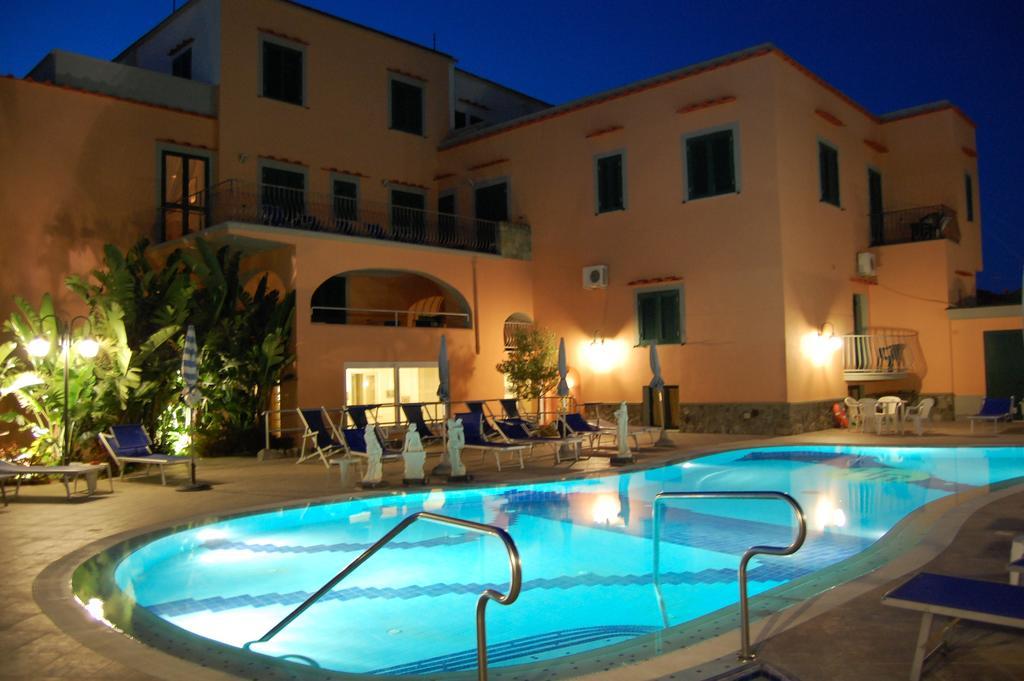 Hotel Terme Rosaleo Casamicciola Terme Екстериор снимка