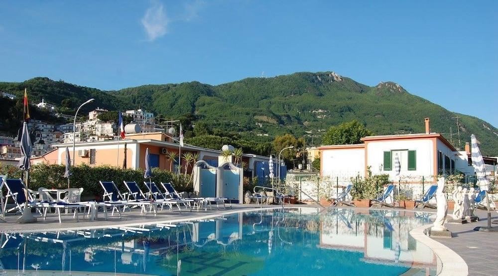 Hotel Terme Rosaleo Casamicciola Terme Екстериор снимка