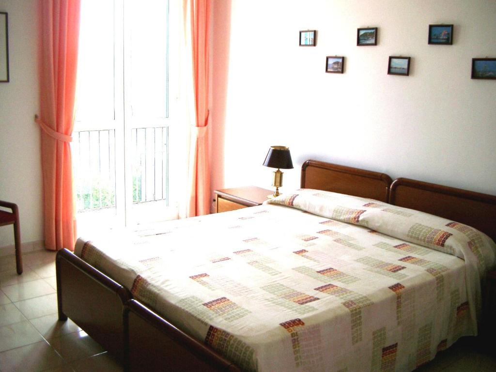 Hotel Terme Rosaleo Casamicciola Terme Стая снимка